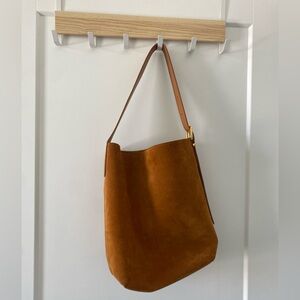 Madewell Essential Bucket tote